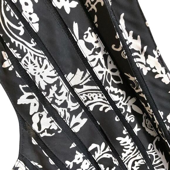 Adrianna Papell Dress SZ 10 Black White Shutter Pleat Sleeveless Sheath V-Neck - Picture 9 of 14